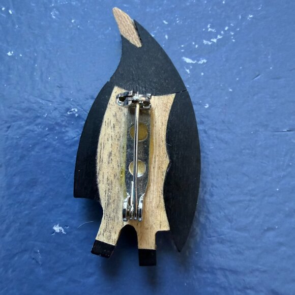 Vintage Wooden Penquin Pins & Earrings,Set of 3 - Picture 11 of 11